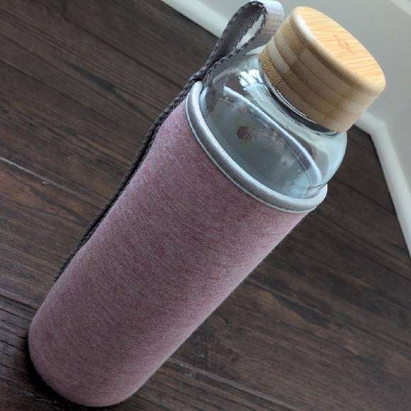 WATERDROP I NWT 20 oz Pink Floral FLAIR Edition Glass Water Bottle with Sleeve - Picture 10 of 16